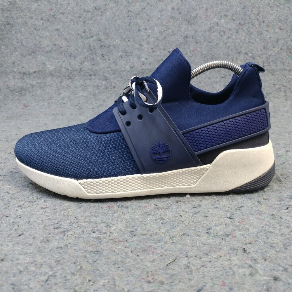 Timberland Women's Navy Blue and White Athletic Sneakers
